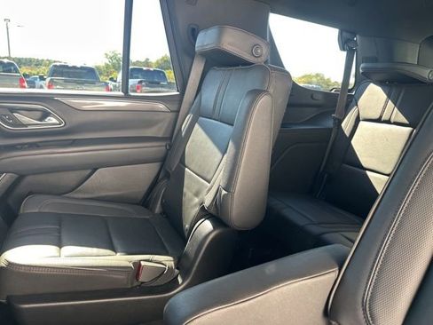 Used 2022 Chevrolet Tahoe RST w/ Luxury Package image 19