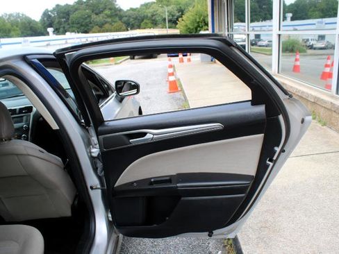 Used 2019 Ford Fusion S image 20