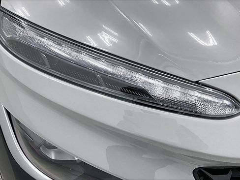 Certified 2023 Hyundai Kona SEL image 28