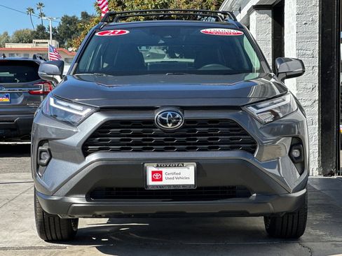 Used 2023 Toyota RAV4 XLE Premium image 9