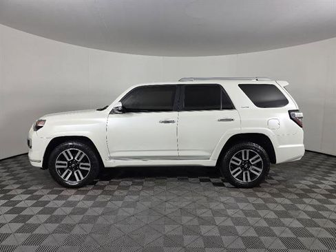 Used 2020 Toyota 4Runner Limited AWD/4WD image 8