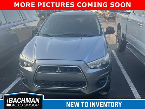 Used 2014 Mitsubishi Outlander Sport ES image 1