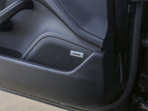 Used 2020 Porsche Taycan Turbo image 26