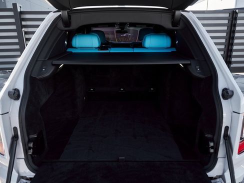 Used 2025 Rolls-Royce Cullinan image 17