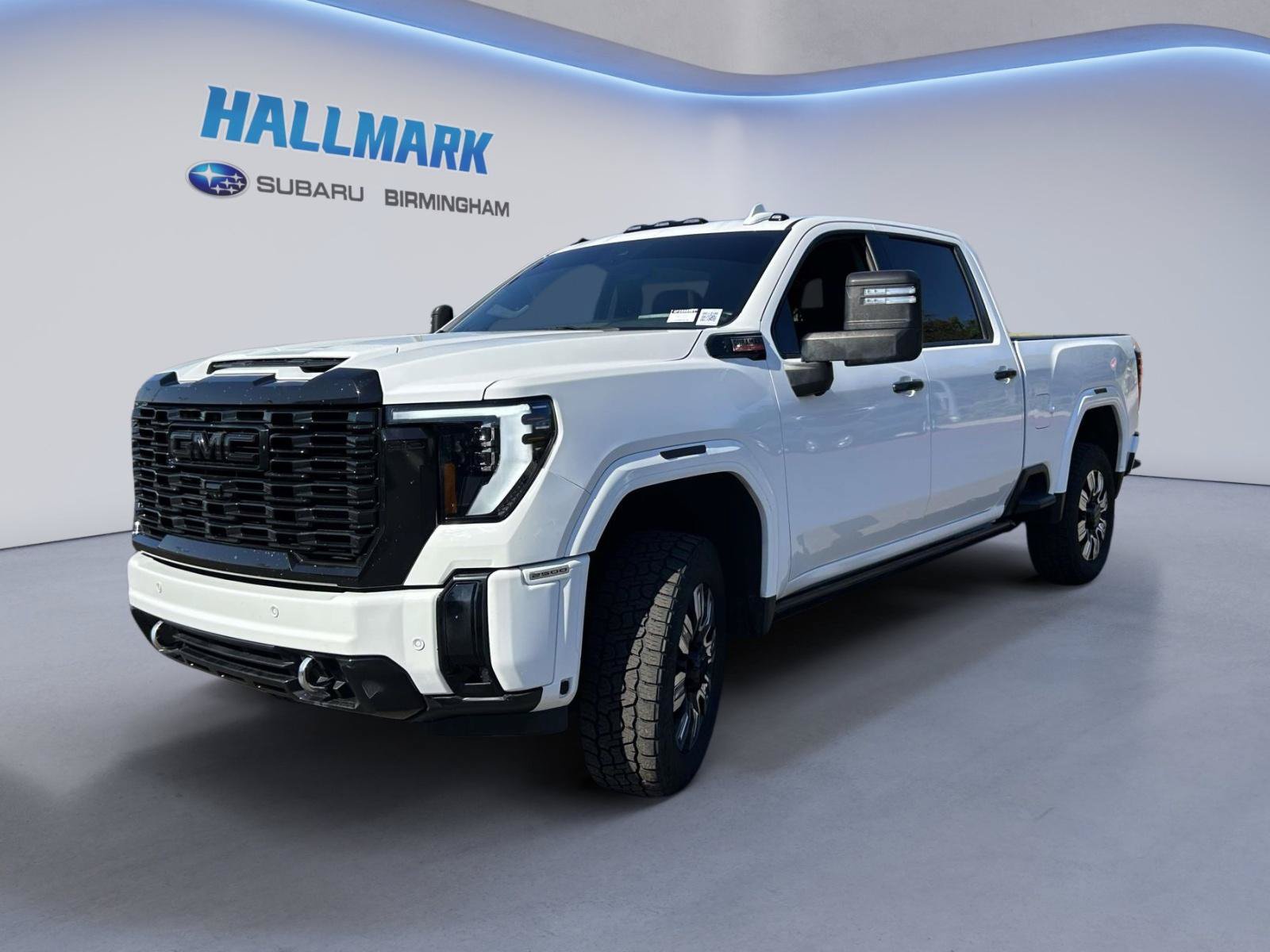 Used 2024 GMC Sierra 2500 Denali w/ Denali Reserve Package AWD/4WD image 4