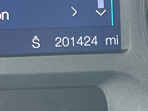 Used 2013 Ford Edge SE image 20