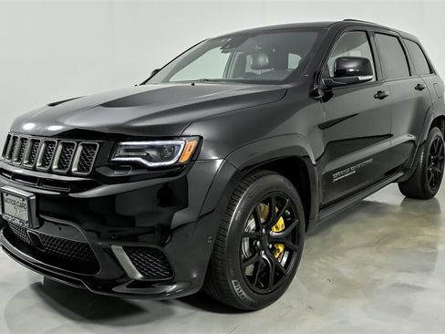 Used 2018 Jeep Grand Cherokee Trackhawk w/ Trailer Tow Group IV AWD/4WD image 5