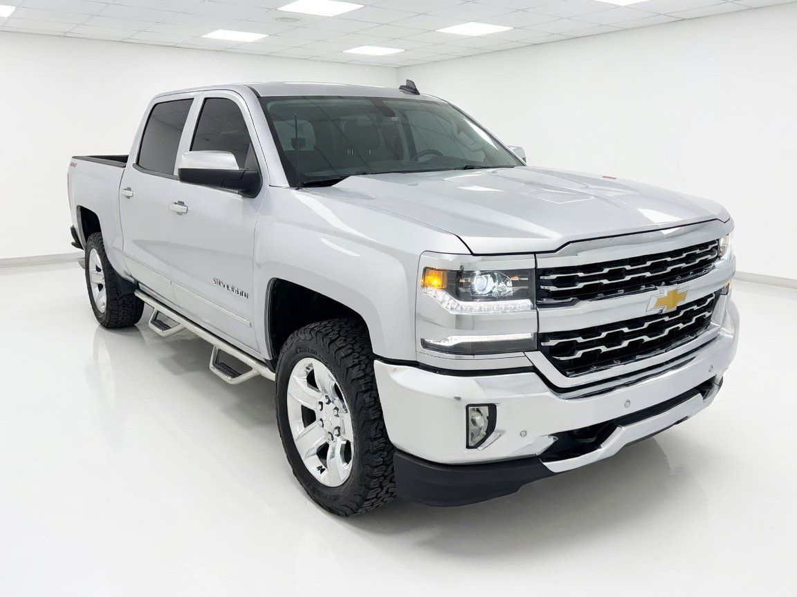 Used 2018 Chevrolet Silverado 1500 LTZ w/ LTZ Plus Package AWD/4WD image 3