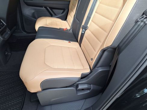 New 2026 Volkswagen Atlas Cross Sport SEL R-Line image 23