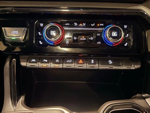 Used 2023 GMC Sierra 1500 AT4 w/ AT4 Premium Package image 28