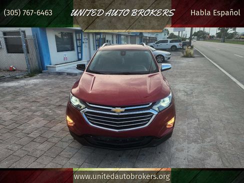 Used 2018 Chevrolet Equinox Premier image 3