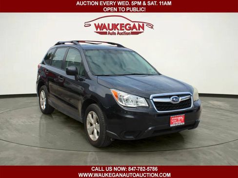Used 2014 Subaru Forester 2.5i Premium w/ Popular Package #2 AWD/4WD image 3