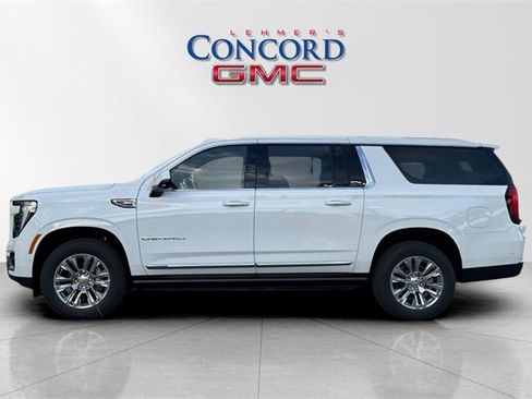 New 2026 GMC Yukon XL Denali w/ Sun & Power Step Package image 7