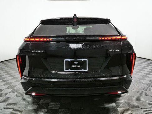 Used 2025 Cadillac Lyriq Sport AWD/4WD image 36