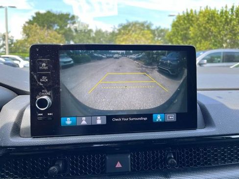 Used 2024 Honda CR-V EX-L image 11