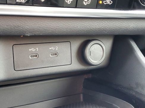 Used 2024 Nissan Rogue SV AWD/4WD image 32