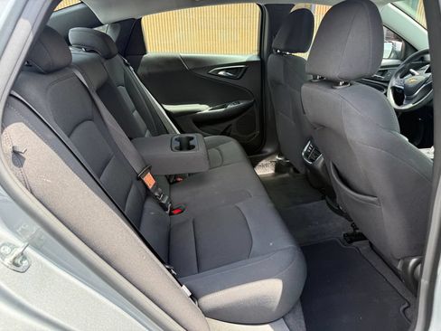 Used 2024 Chevrolet Malibu LT FWD image 13