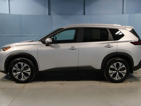 Used 2023 Nissan Rogue SV w/ SV Premium B Package image 27