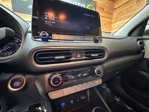 Used 2023 Hyundai Kona SEL w/ Convenience Package image 18