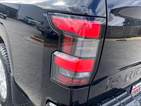 Certified 2022 Nissan Frontier SV w/ Technology Package image 27