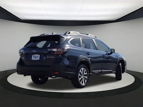 New 2025 Subaru Outback Premium image 7