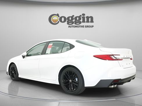 New 2026 Toyota Camry SE FWD image 10