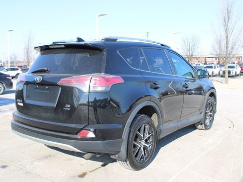Used 2016 Toyota RAV4 SE image 7