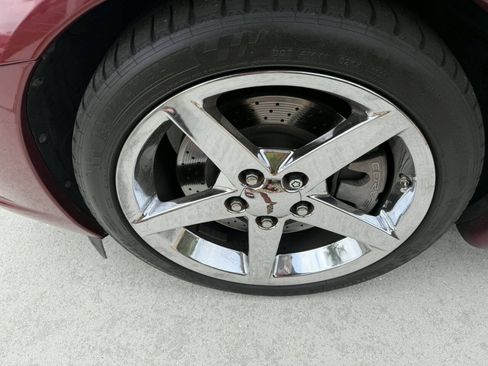 Used 2007 Chevrolet Corvette Convertible w/ Preferred Equipment Group RWD image 16