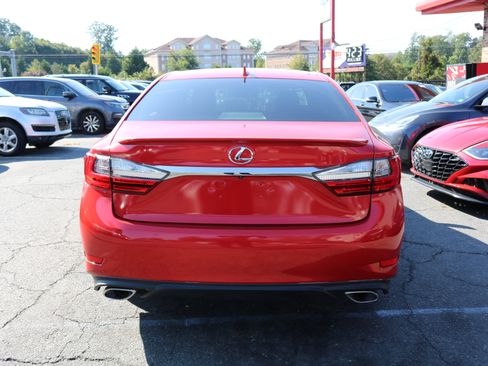 Used 2016 Lexus ES 350 w/ Luxury Package w/Wood Trim image 3