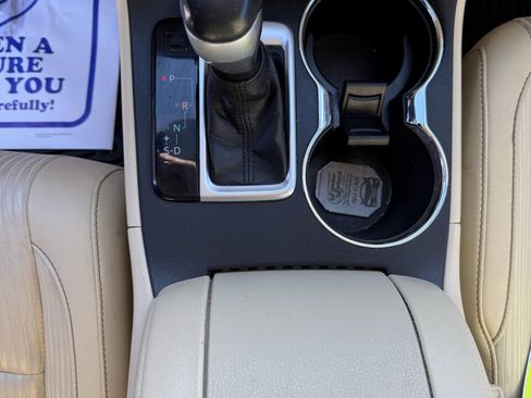 Used 2018 Toyota Highlander Plus image 17