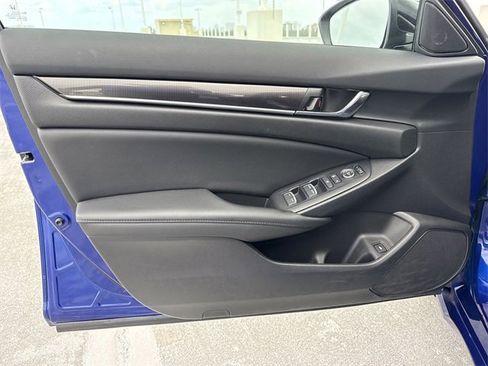 Used 2022 Honda Accord Sport Special Edition image 13