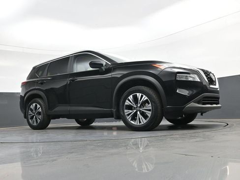 Used 2023 Nissan Rogue SV w/ SV Premium B Package FWD image 38