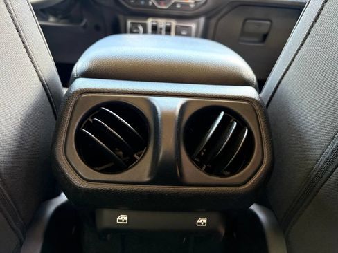 Used 2023 Jeep Wrangler Unlimited w/ Convenience Group AWD/4WD image 37
