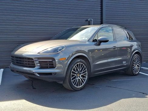 Certified 2023 Porsche Cayenne AWD/4WD image 1