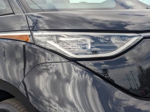 New 2025 Volkswagen ID. Buzz Pro S RWD image 9