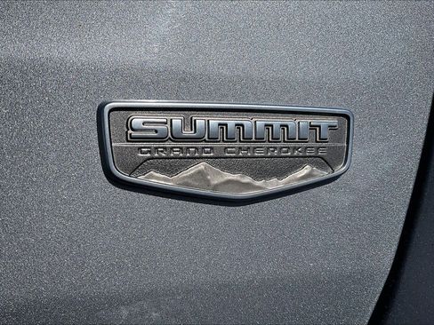 Used 2020 Jeep Grand Cherokee Summit w/ Platinum Series Group image 33