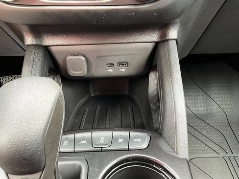 Used 2024 Chevrolet TrailBlazer LS w/ LS Convenience Package AWD/4WD image 39