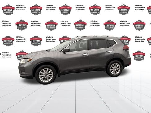 Used 2019 Nissan Rogue SV image 2