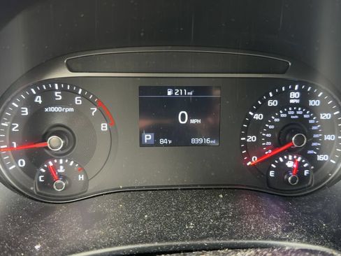 Used 2020 Kia Soul LX FWD image 8