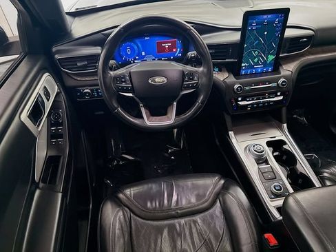 Used 2020 Ford Explorer Platinum w/ Premium Technology Package AWD/4WD image 24