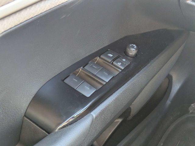 Used 2025 Toyota Camry SE FWD image 22