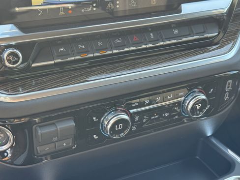 New 2026 GMC Sierra 1500 Elevation w/ Preferred Package RWD image 19