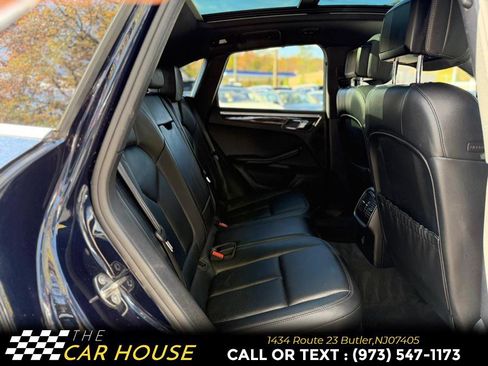 Used 2017 Porsche Macan S image 24