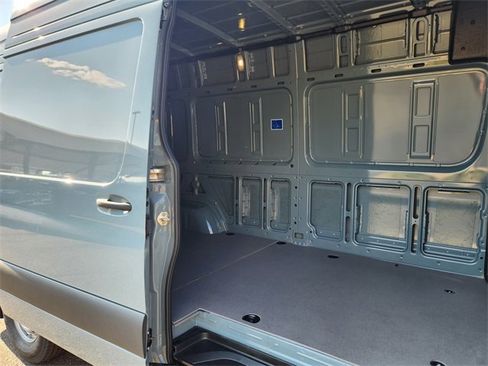New 2025 Mercedes-Benz Sprinter 2500 image 14