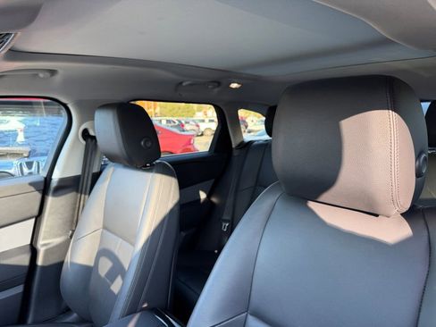 Used 2024 Land Rover Range Rover Velar S image 15