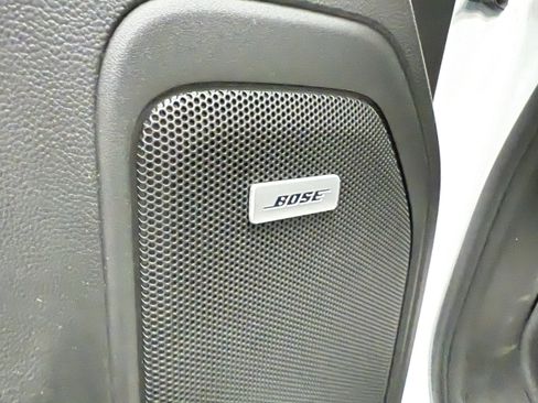 Used 2020 GMC Sierra 1500 Elevation image 11