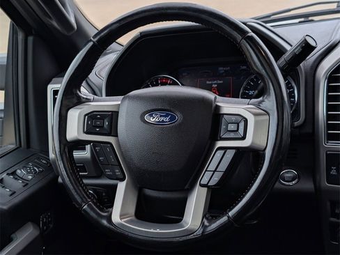 Used 2021 Ford F250 Platinum w/ FX4 Off-Road Package image 18