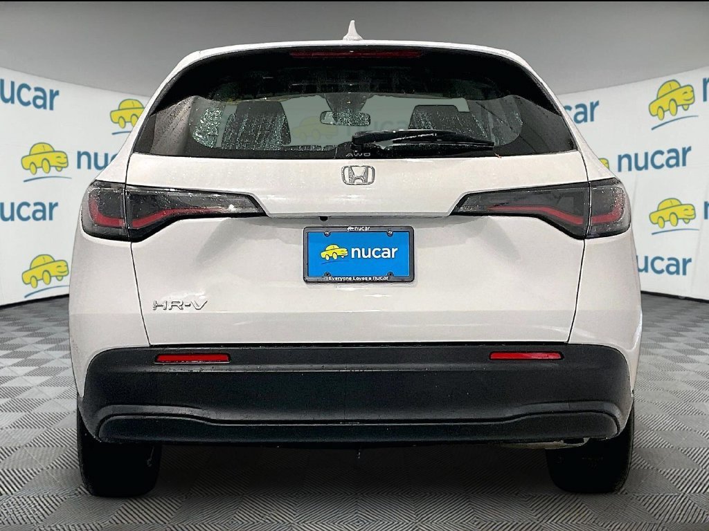 Used 2023 Honda HR-V LX image 5