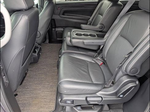 Used 2024 Honda Odyssey EX-L image 12