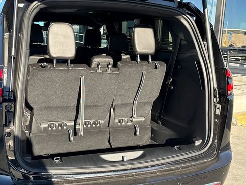 New 2026 Chrysler Pacifica Select image 9